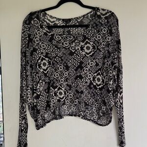 Poetry Black and White Geometric Long Sleeve Top